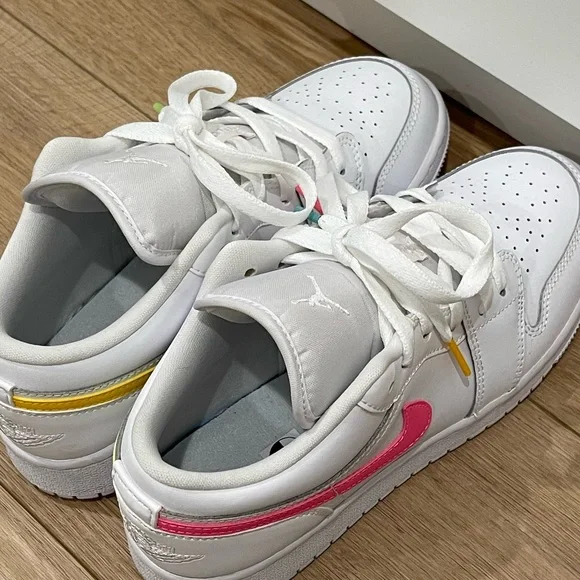 Authentic Nike Jordan Sneakers | Size 5.5 (fits 7) | White with colors - Picture 5 of 10